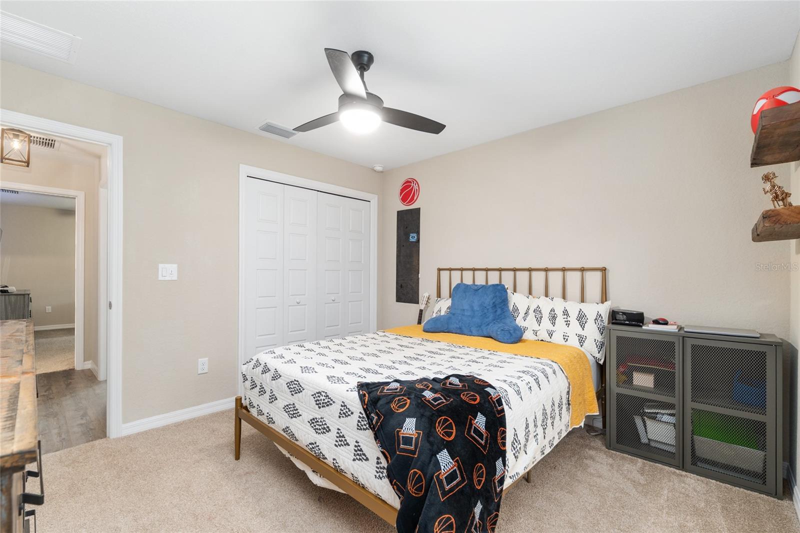 Image 48 of 100 For 13700 71st Lane