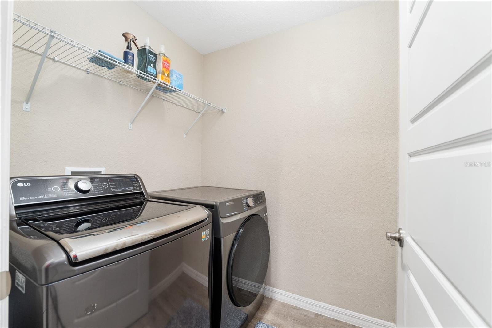 Image 49 of 100 For 13700 71st Lane