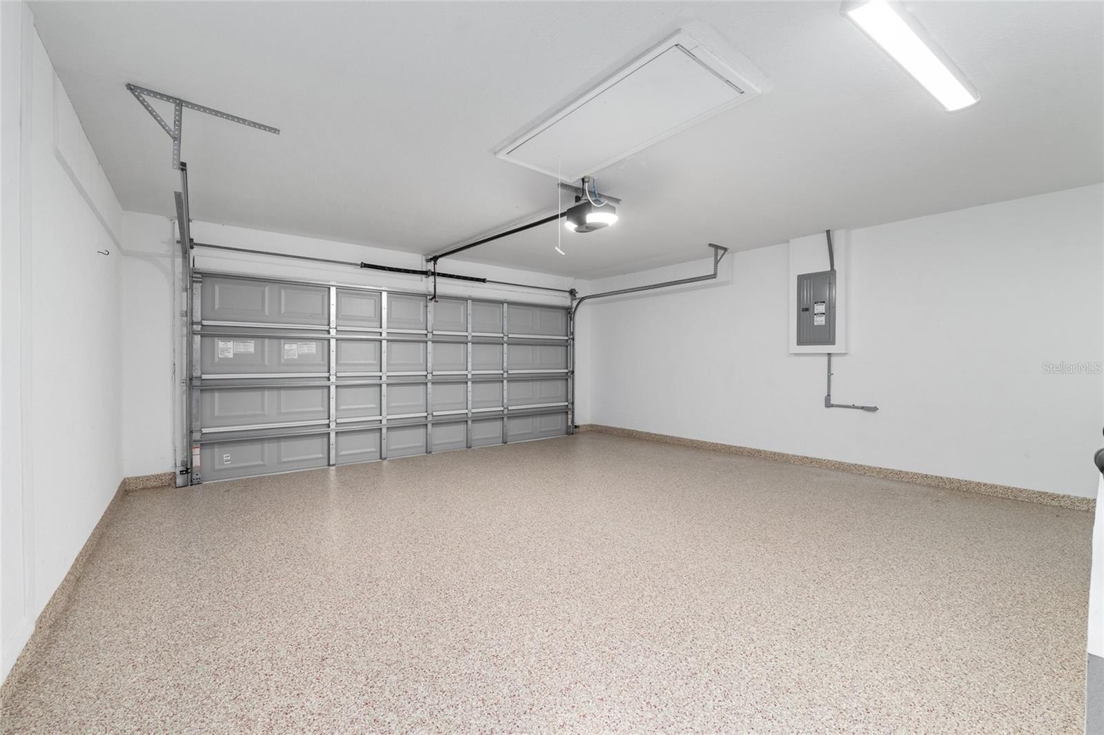 Image 51 of 100 For 13700 71st Lane