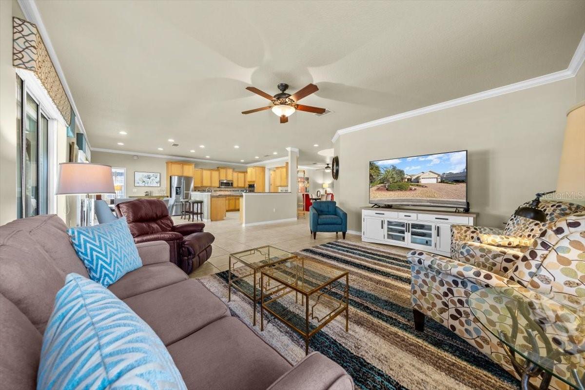 Image 26 of 67 For 8368 82nd Circle