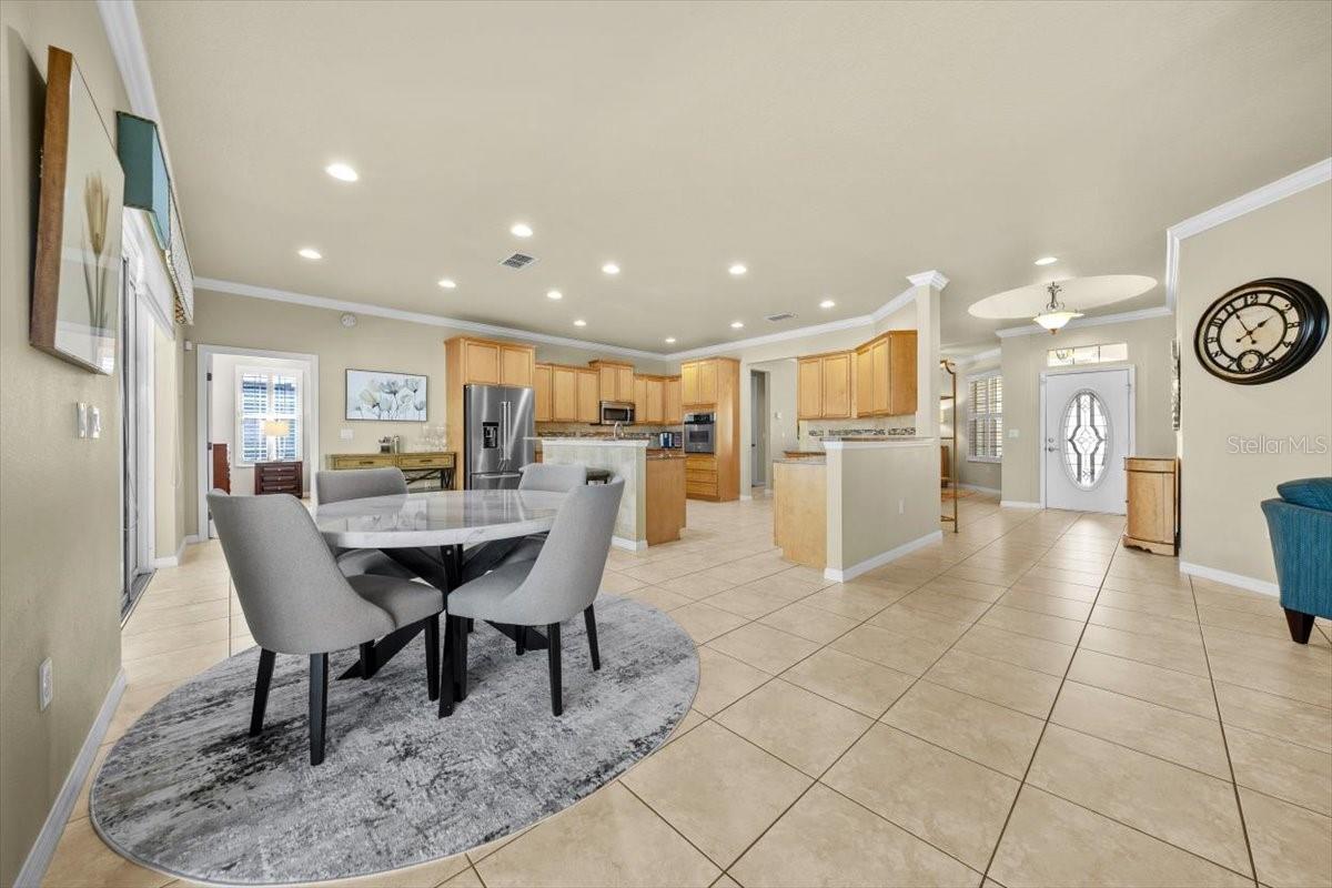 Image 28 of 67 For 8368 82nd Circle