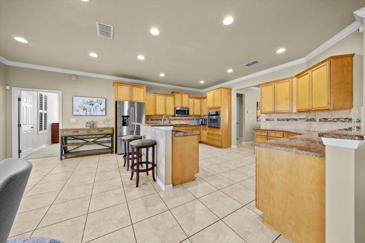 Image 29 of 67 For 8368 82nd Circle