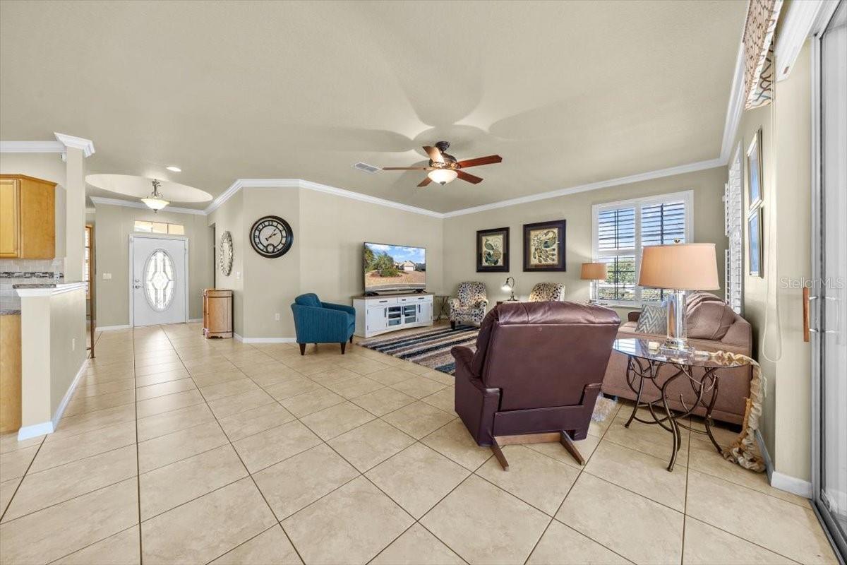 Image 37 of 67 For 8368 82nd Circle