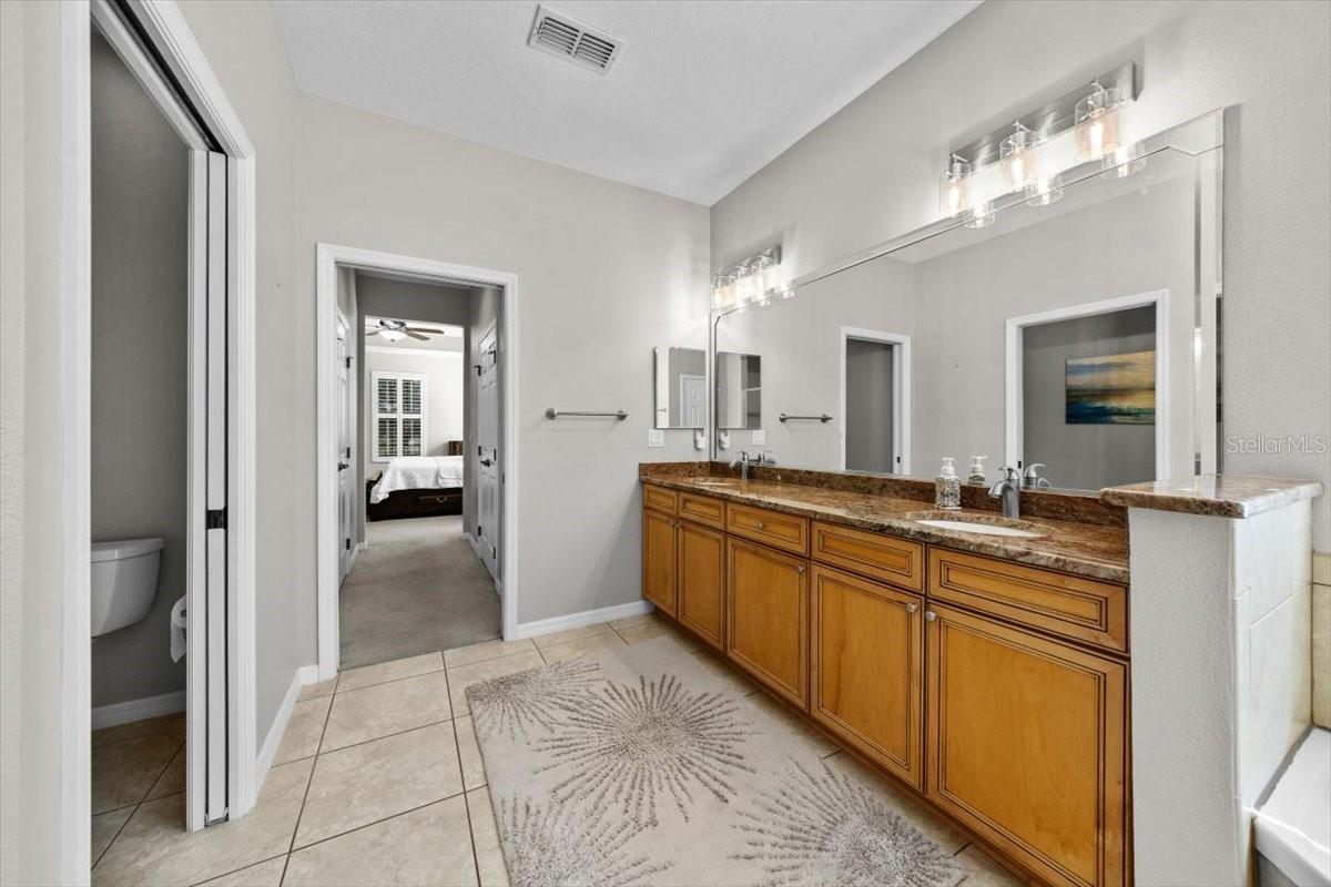 Image 43 of 67 For 8368 82nd Circle