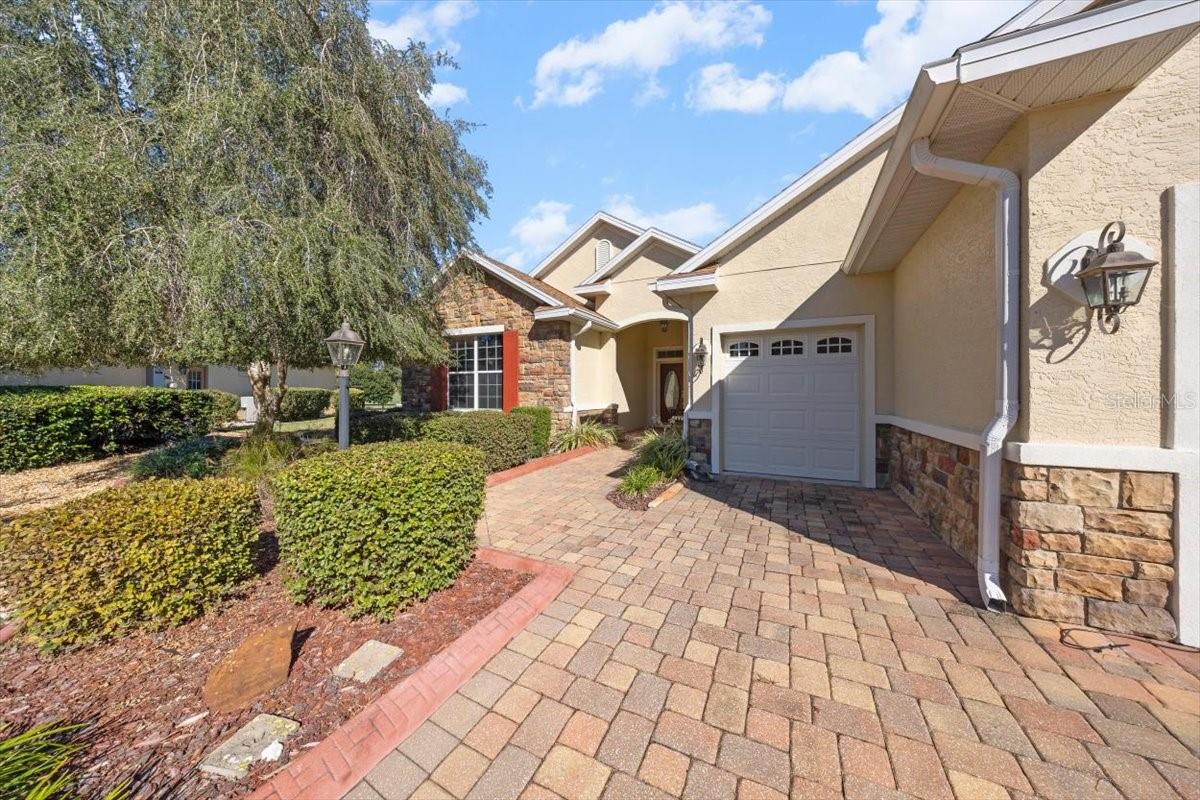 Image 8 of 67 For 8368 82nd Circle