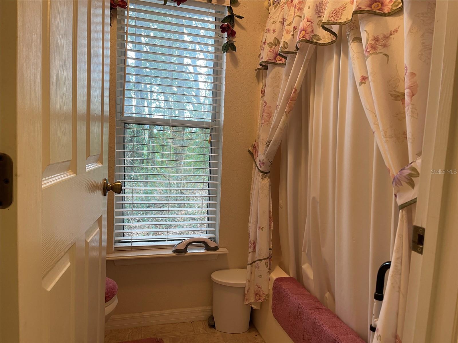 Image 12 of 28 For 26 Dogwood Trail Drive