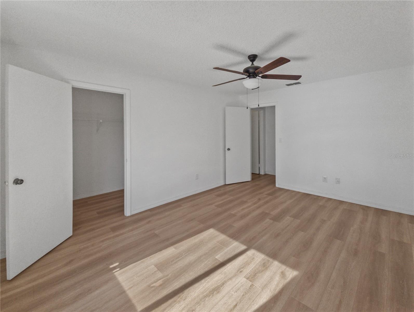 Image 9 of 13 For 542 Fairways Drive A