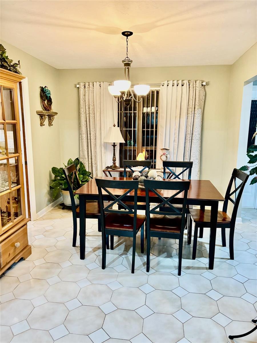 Image 16 of 60 For 19807 85th Loop