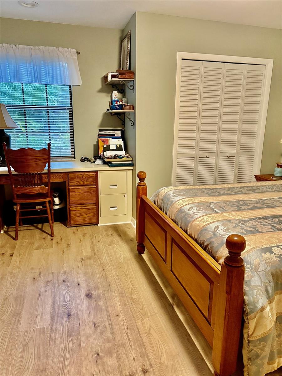 Image 49 of 60 For 19807 85th Loop