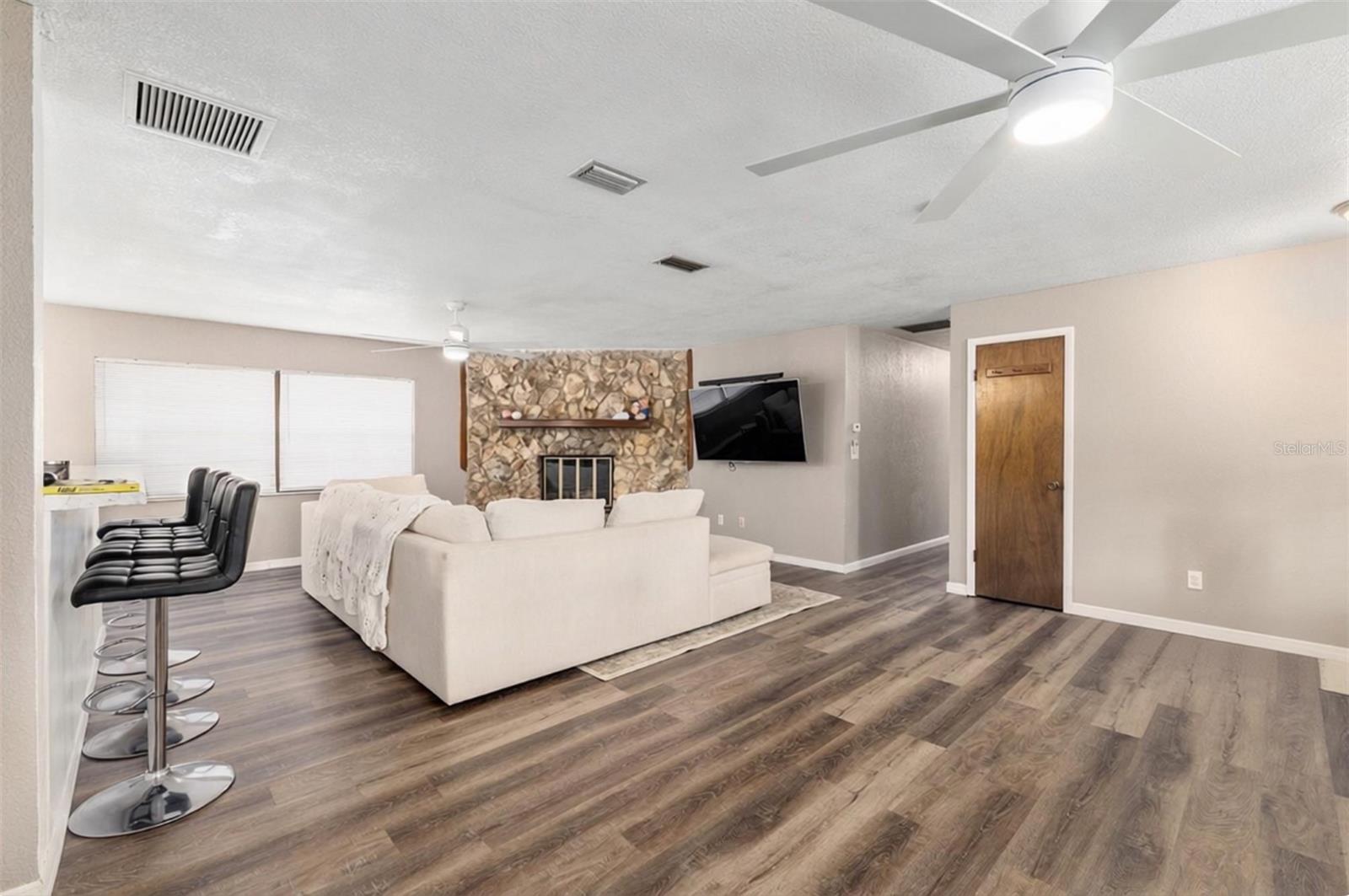 Image 8 of 57 For 1714 7th Avenue