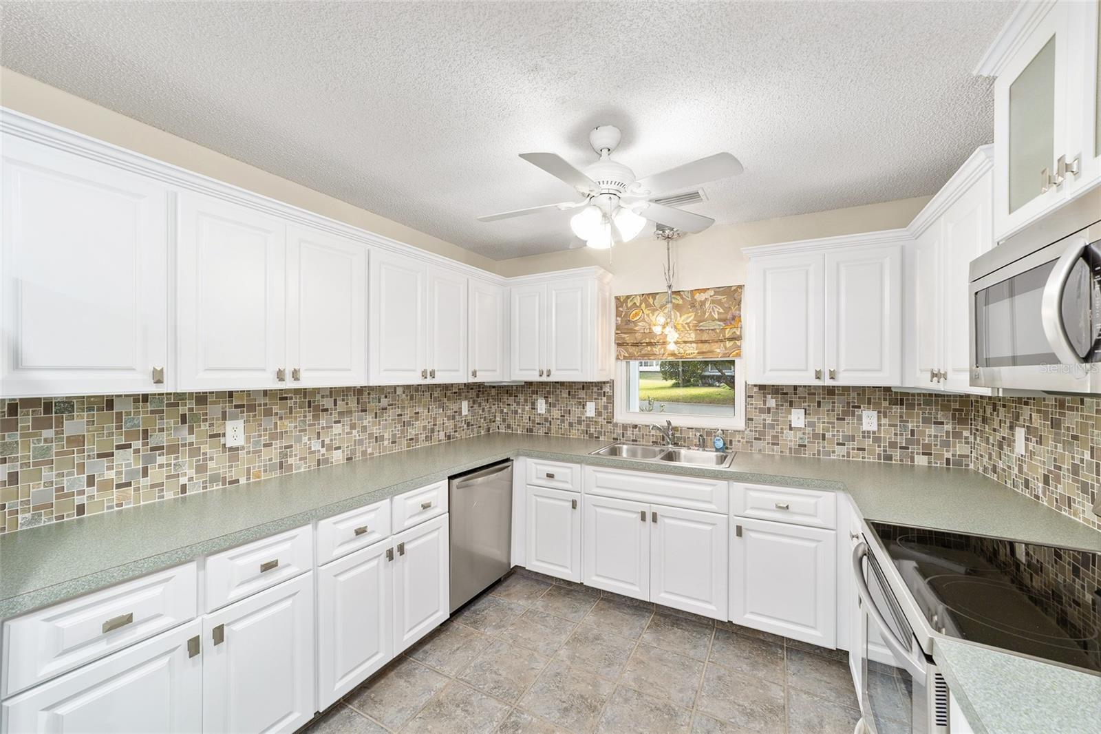 Image 19 of 38 For 8841 91st Street E