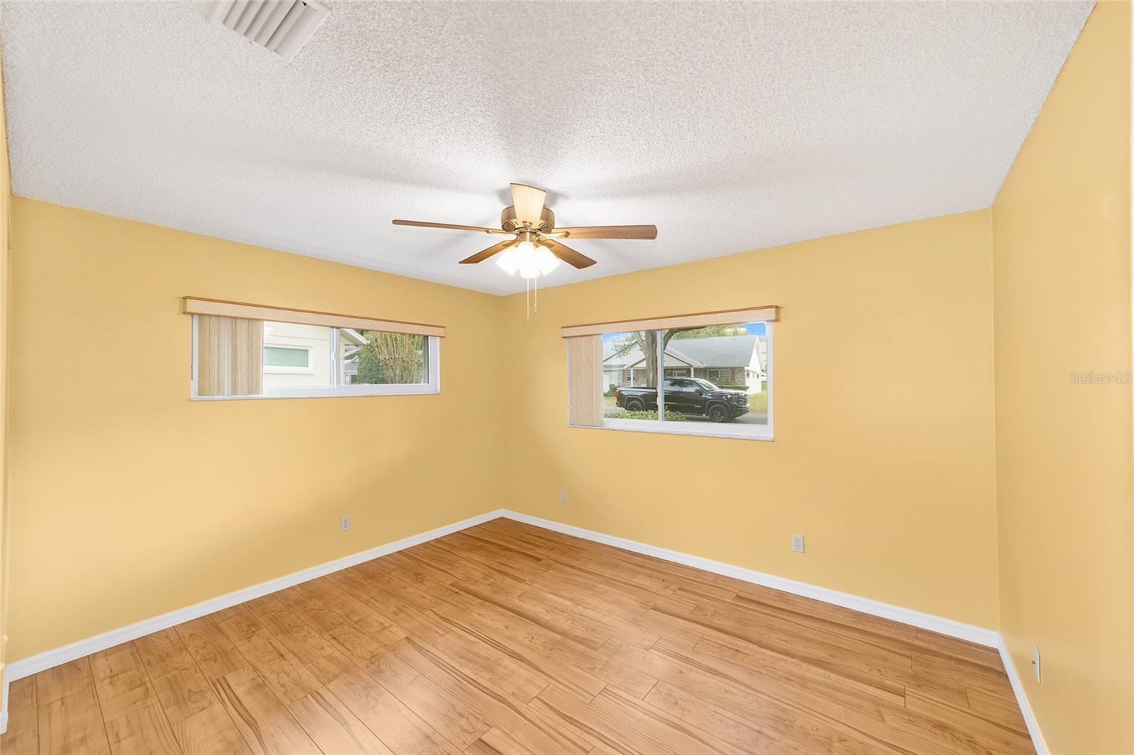 Image 25 of 38 For 8841 91st Street E