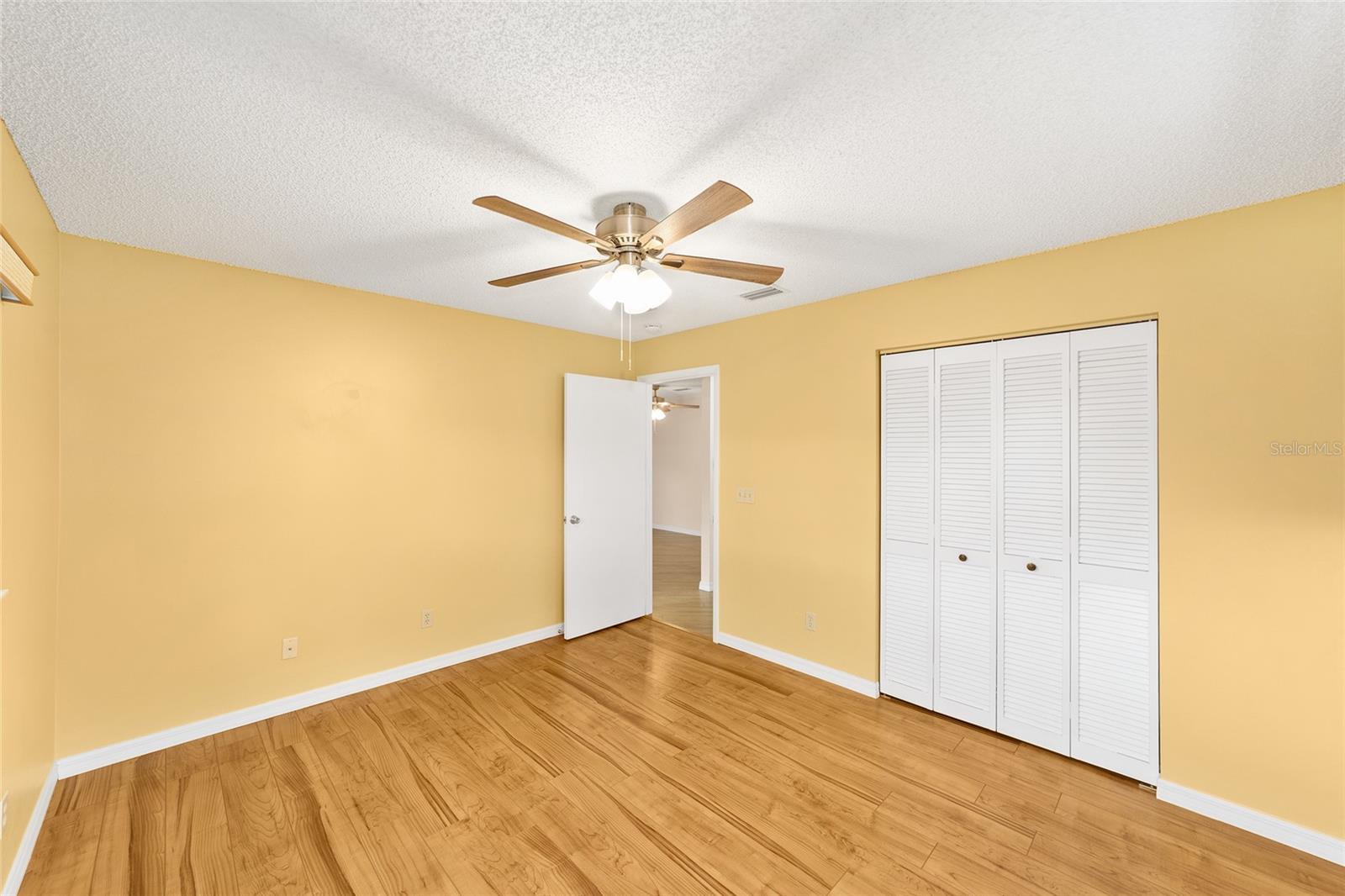 Image 26 of 38 For 8841 91st Street E