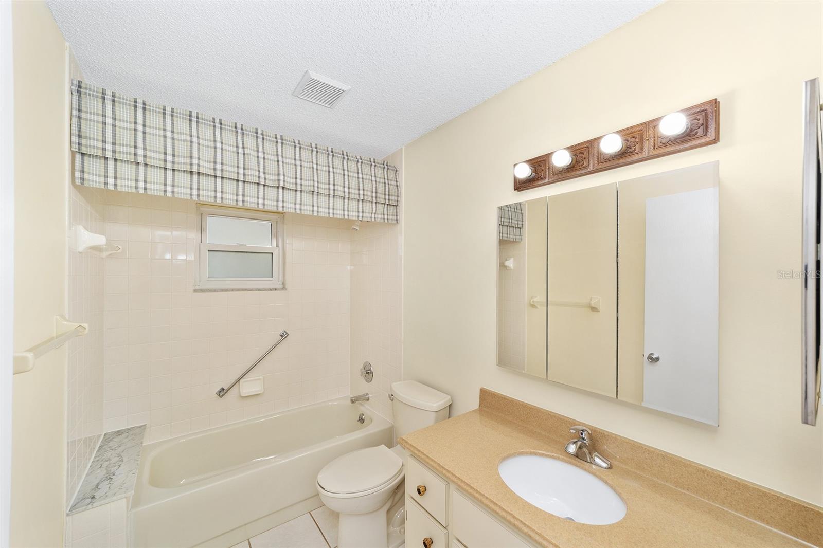 Image 27 of 38 For 8841 91st Street E