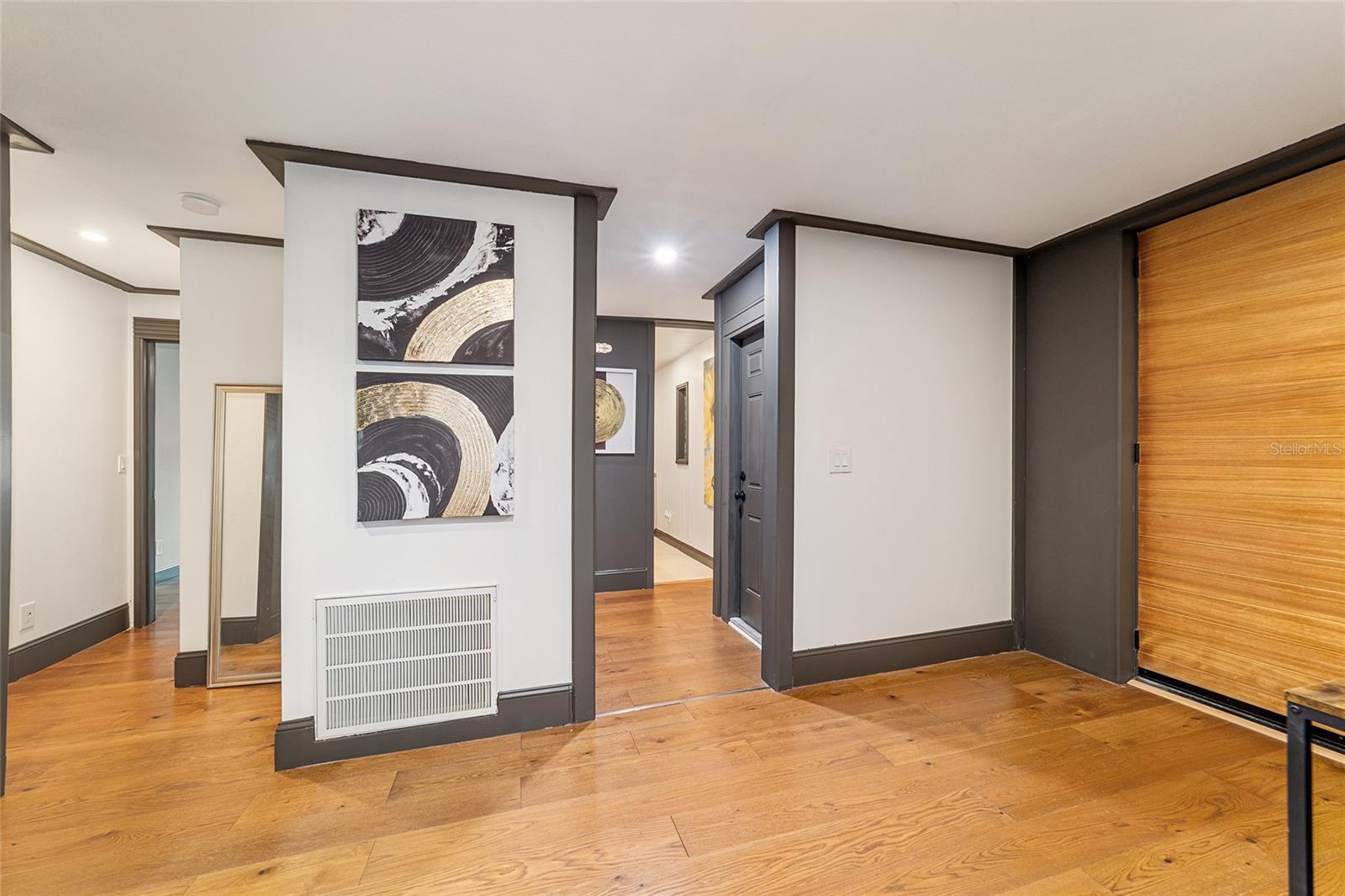 Image 11 of 97 For 4400 20th Avenue