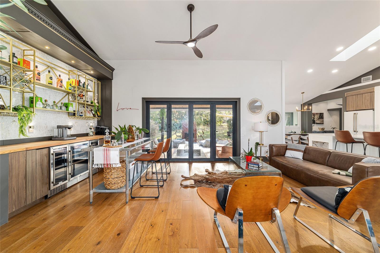 Image 20 of 97 For 4400 20th Avenue