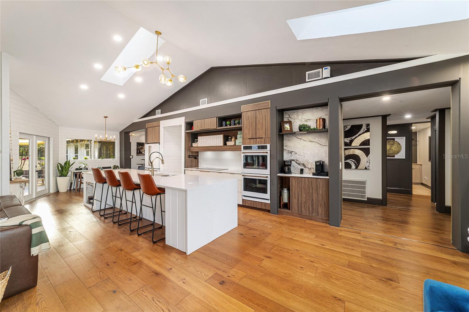 Image 29 of 97 For 4400 20th Avenue