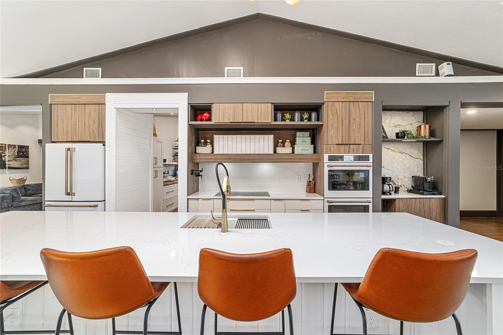 Image 32 of 97 For 4400 20th Avenue