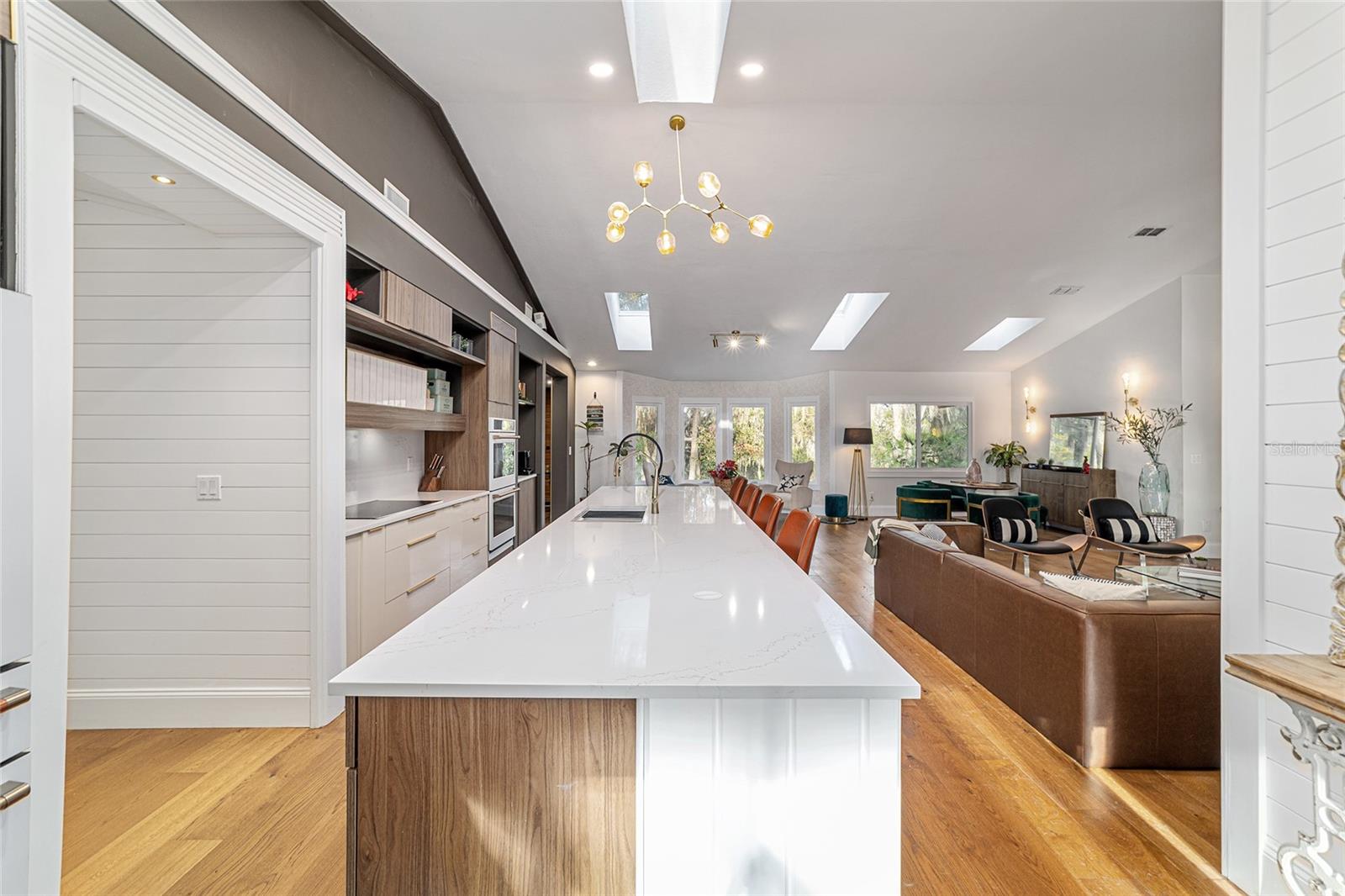 Image 36 of 97 For 4400 20th Avenue