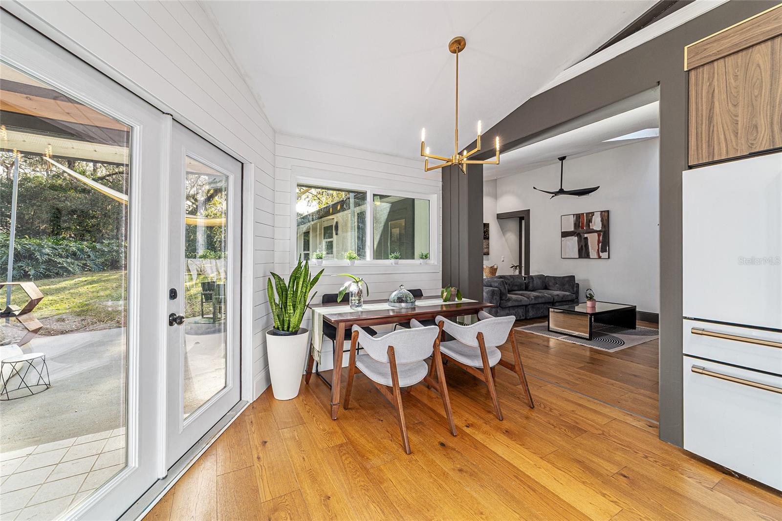 Image 39 of 97 For 4400 20th Avenue