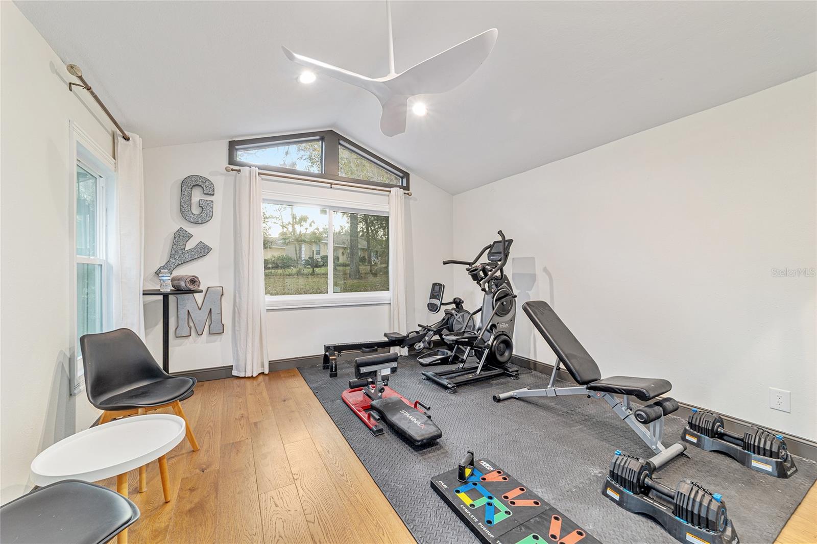 Image 53 of 97 For 4400 20th Avenue