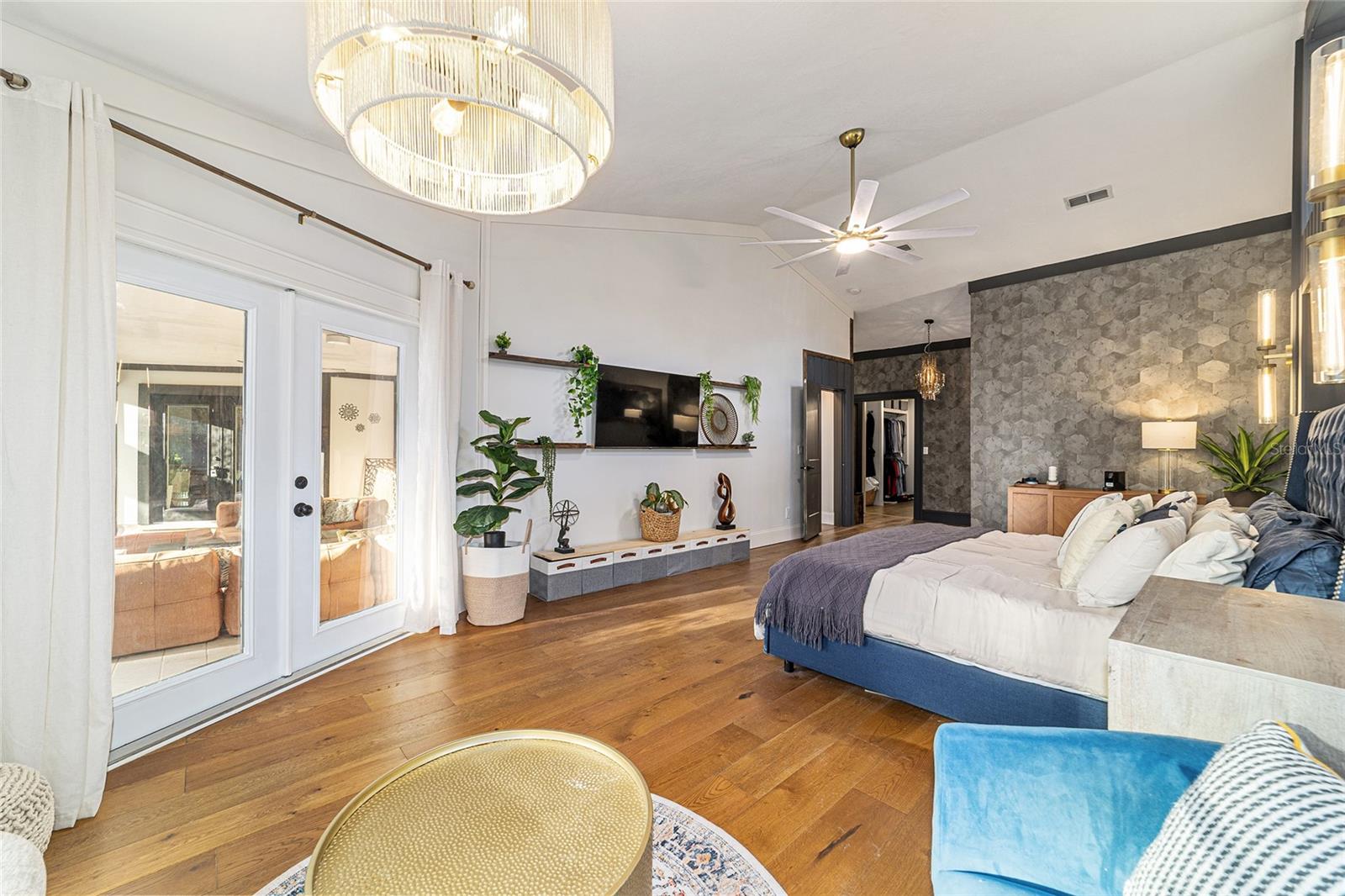 Image 58 of 97 For 4400 20th Avenue