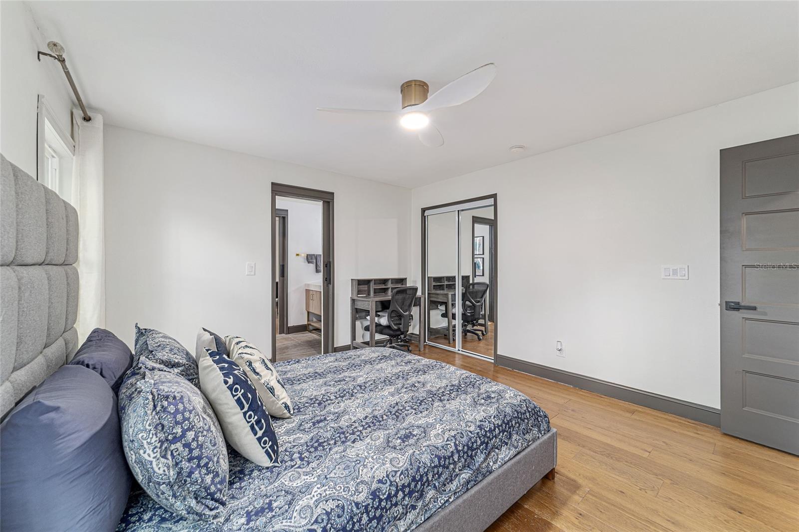 Image 72 of 97 For 4400 20th Avenue