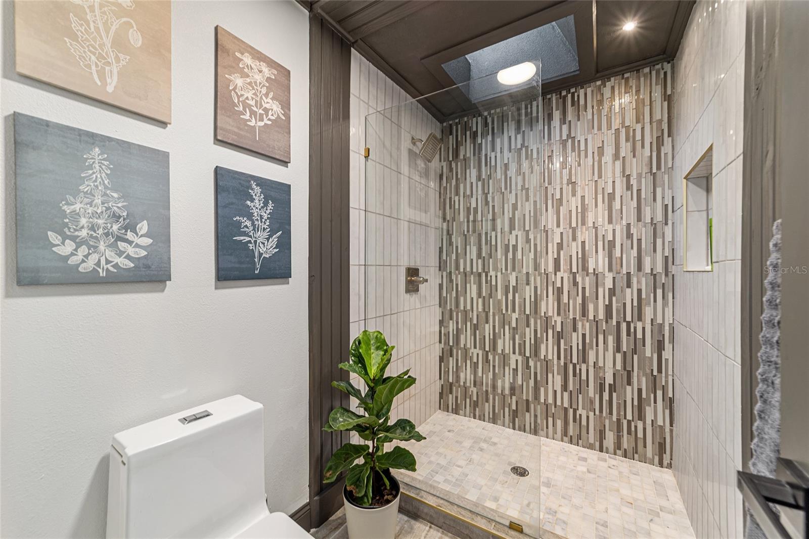 Image 74 of 97 For 4400 20th Avenue