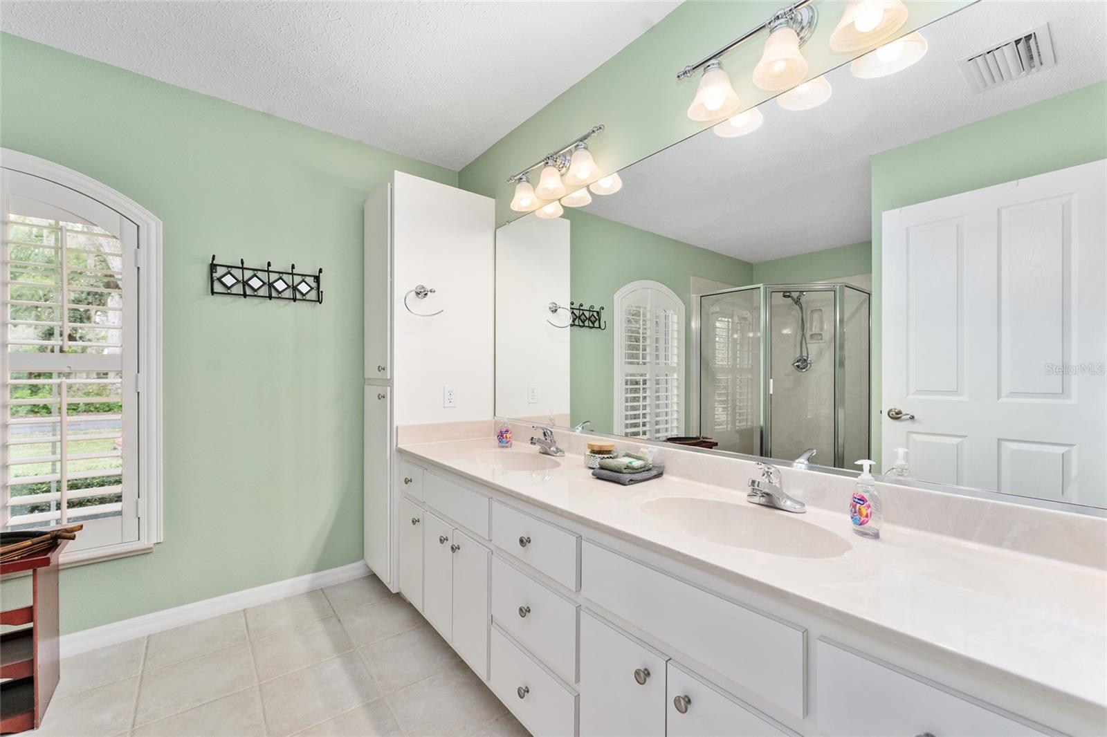 Image 26 of 55 For 84 Hunting Lodge Drive