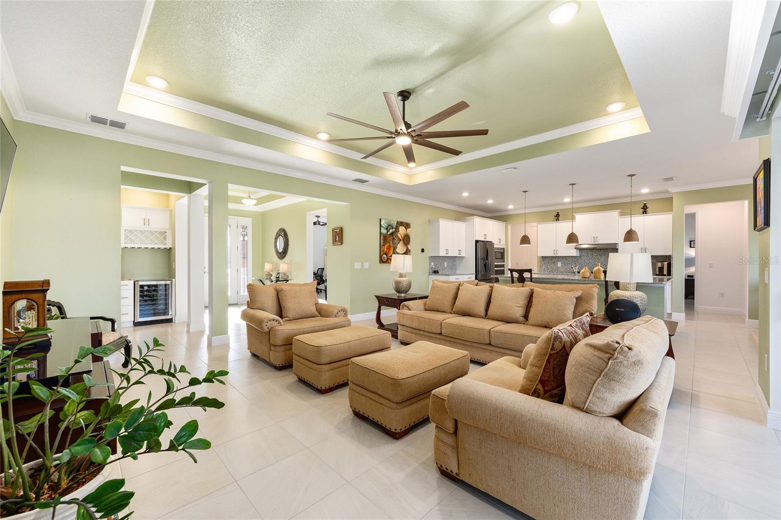 Image 12 of 47 For 8111 95th Court