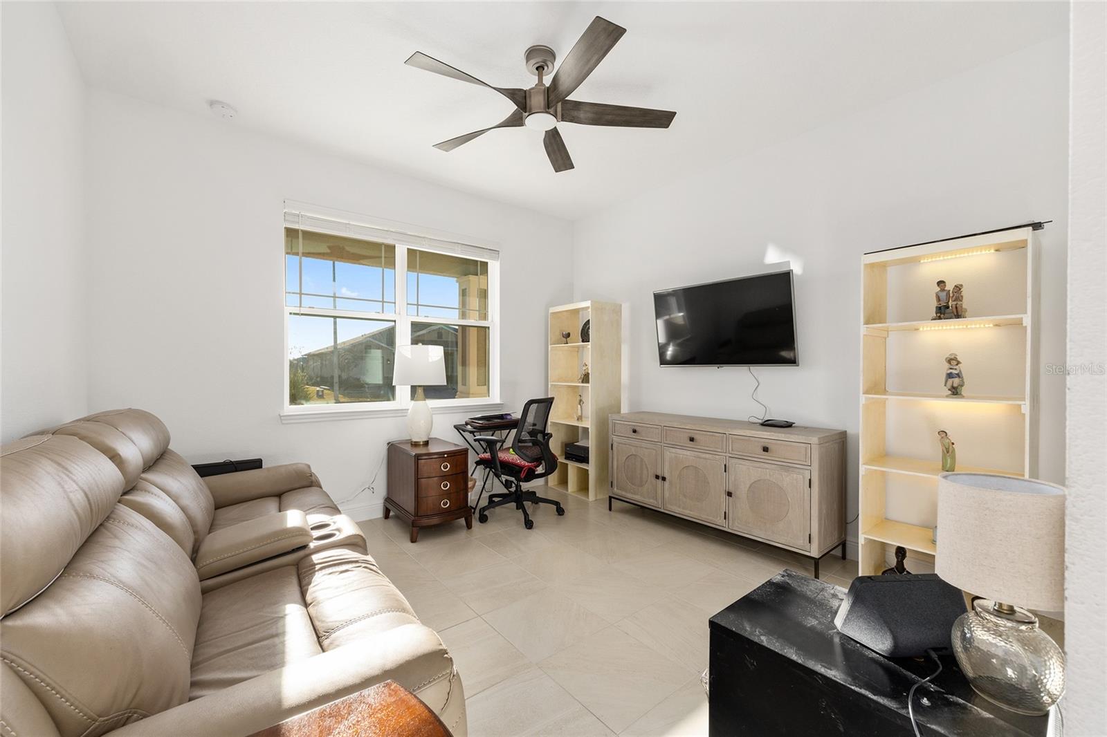 Image 32 of 47 For 8111 95th Court