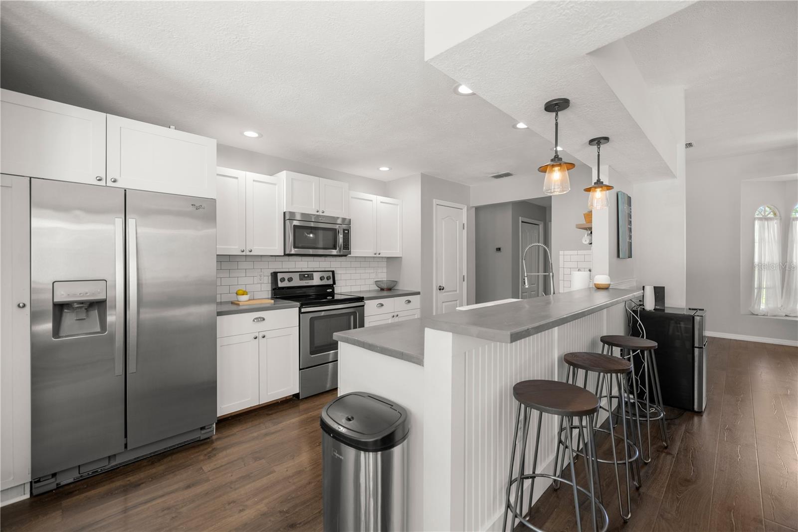 Image 10 of 38 For 221 Nashville Avenue