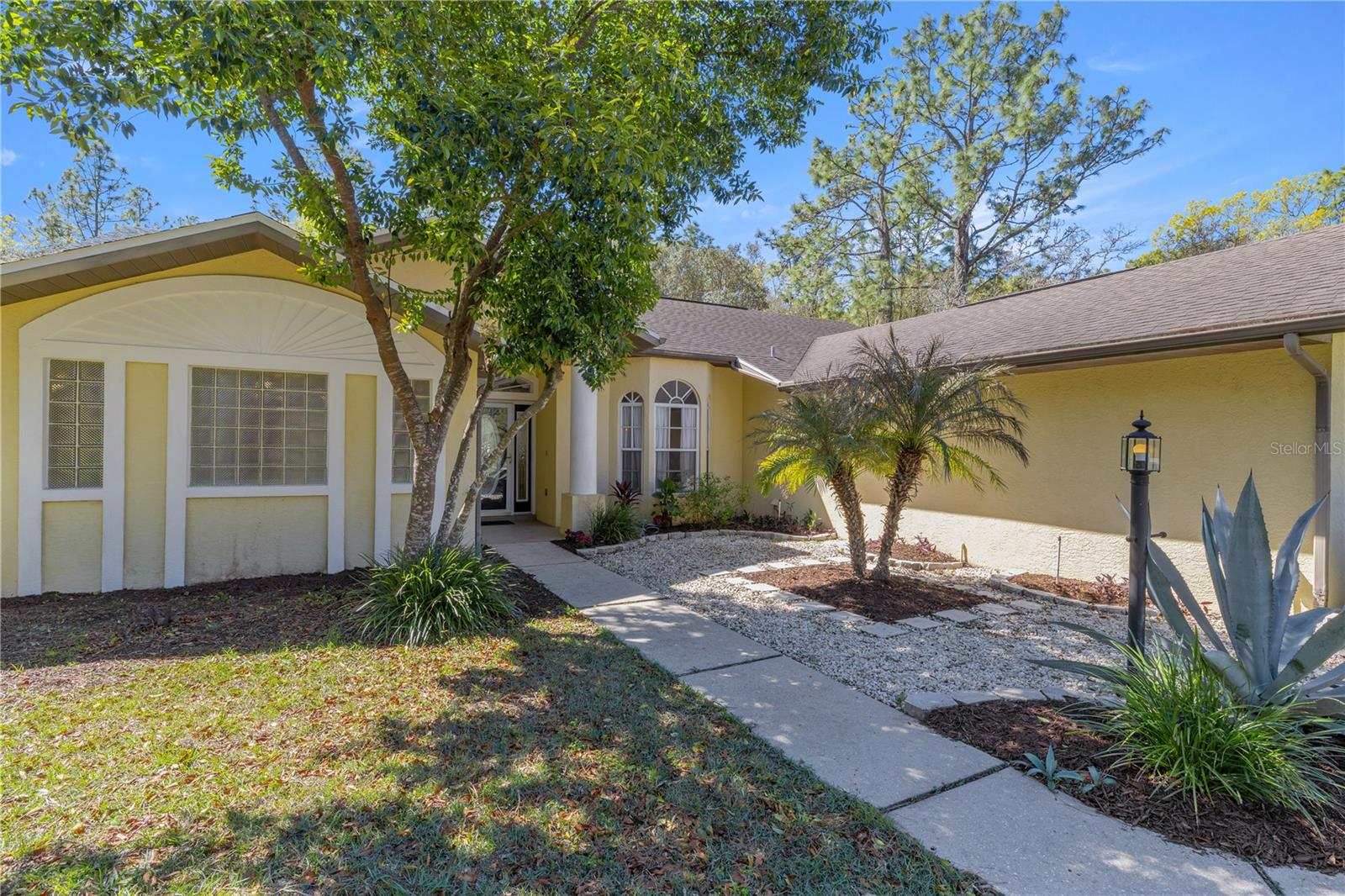 Image 2 of 38 For 221 Nashville Avenue