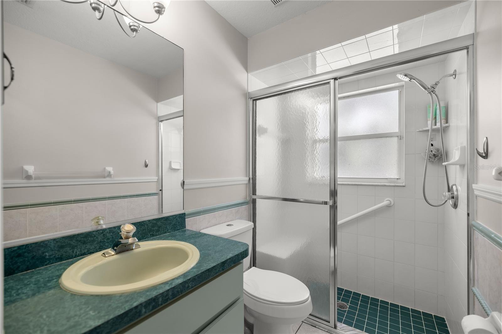 Image 23 of 38 For 221 Nashville Avenue