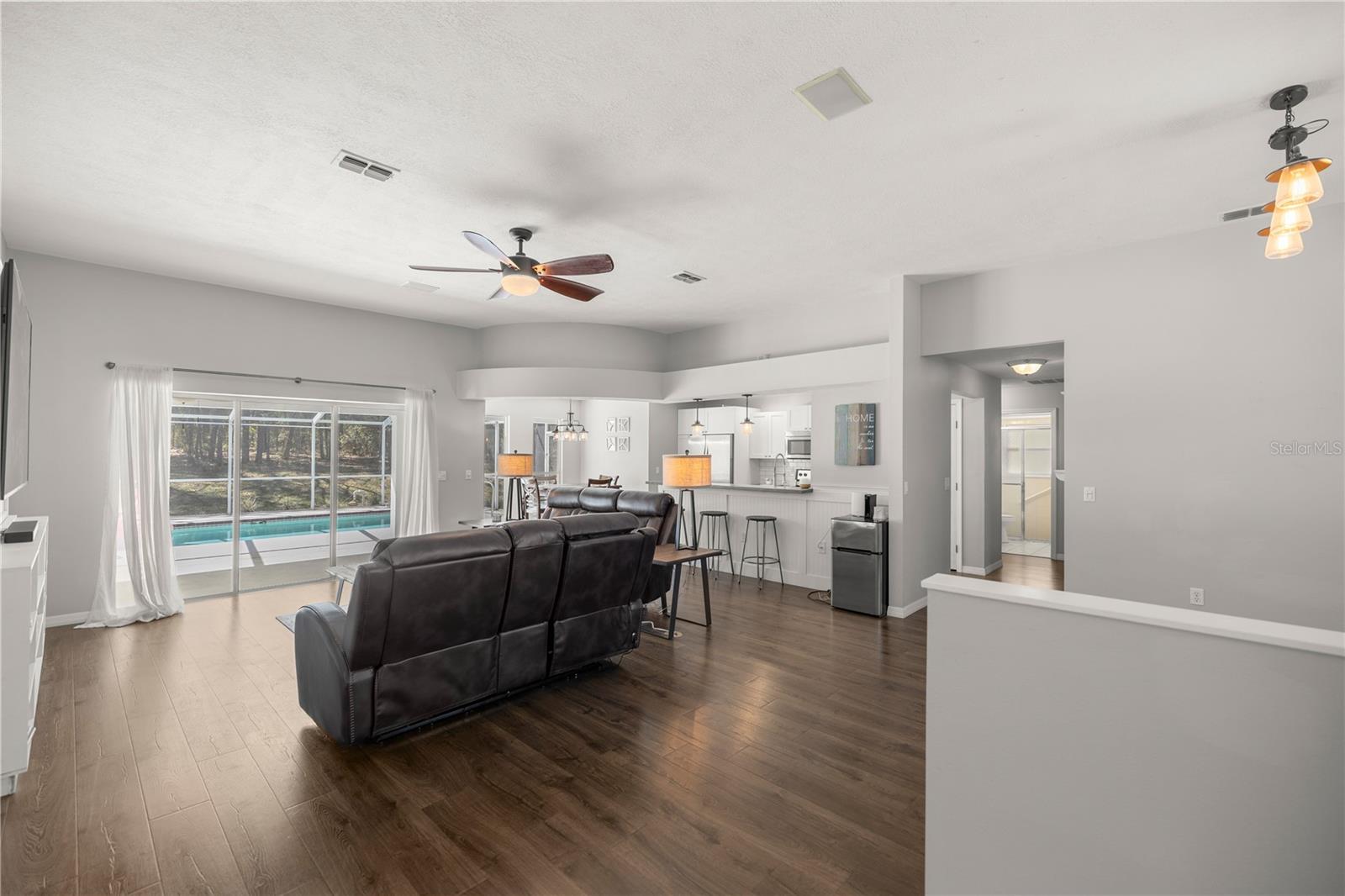 Image 5 of 38 For 221 Nashville Avenue