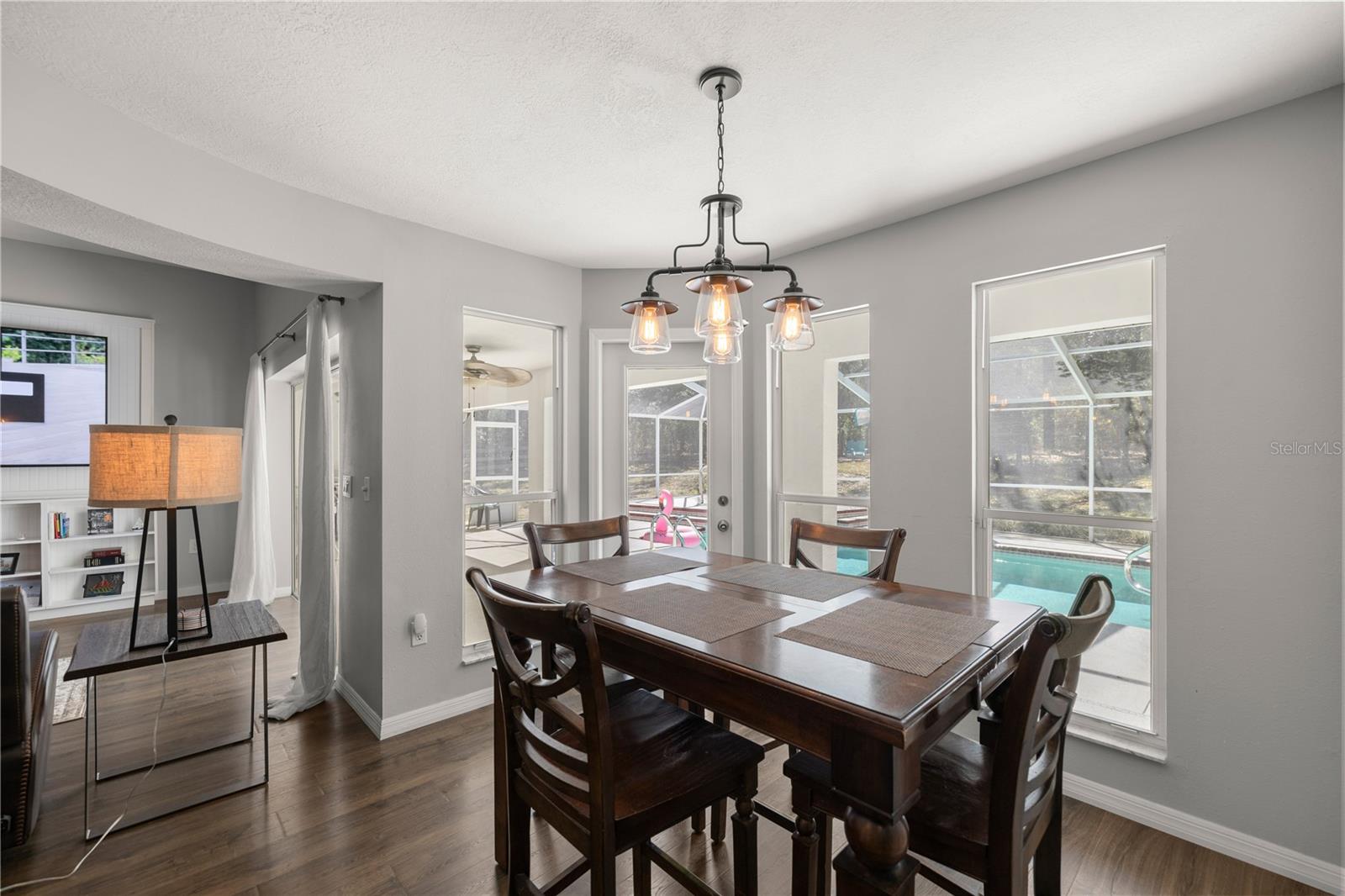 Image 9 of 38 For 221 Nashville Avenue