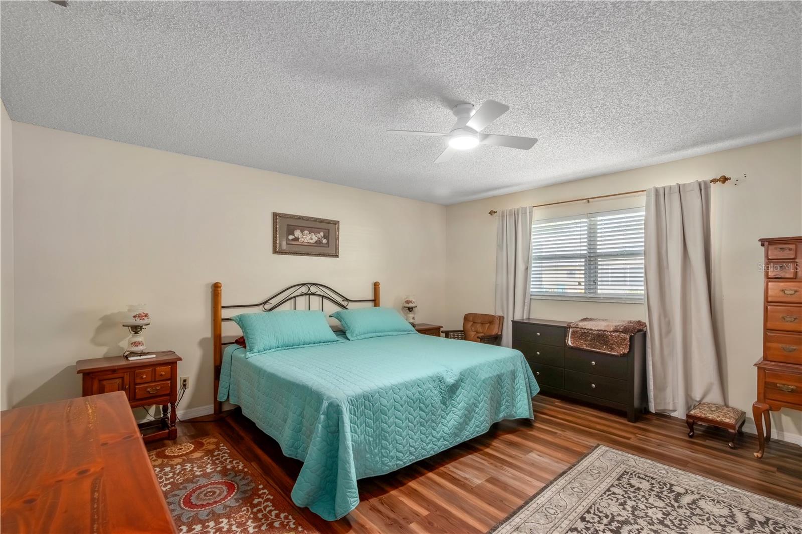 Image 21 of 35 For 8929 94th Street B