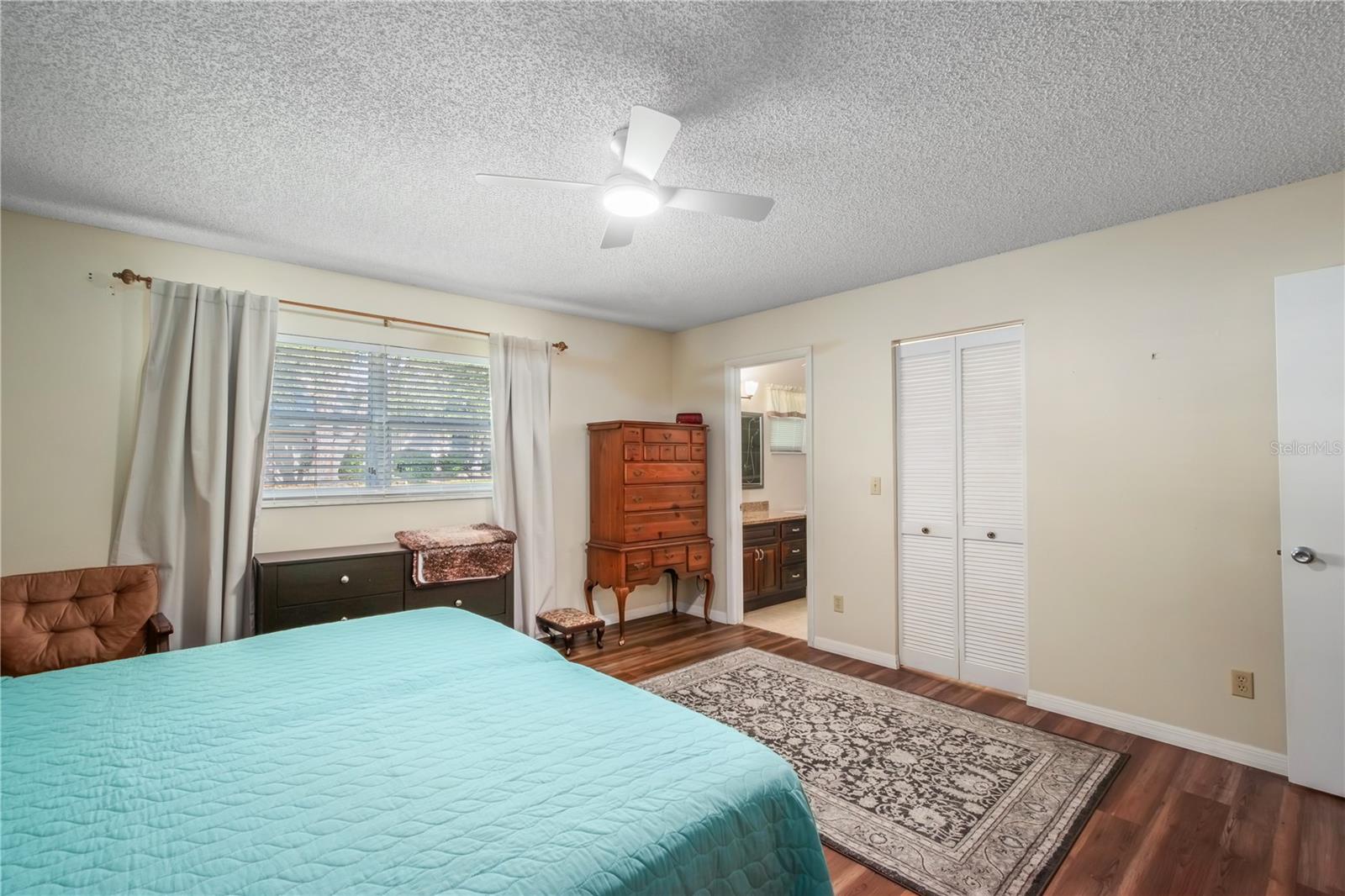 Image 22 of 35 For 8929 94th Street B