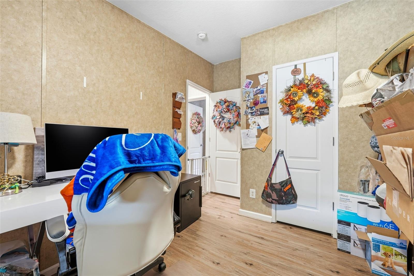 Image 20 of 52 For 104 Ferncreek Drive