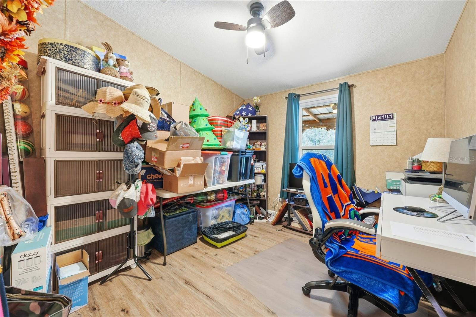 Image 21 of 52 For 104 Ferncreek Drive