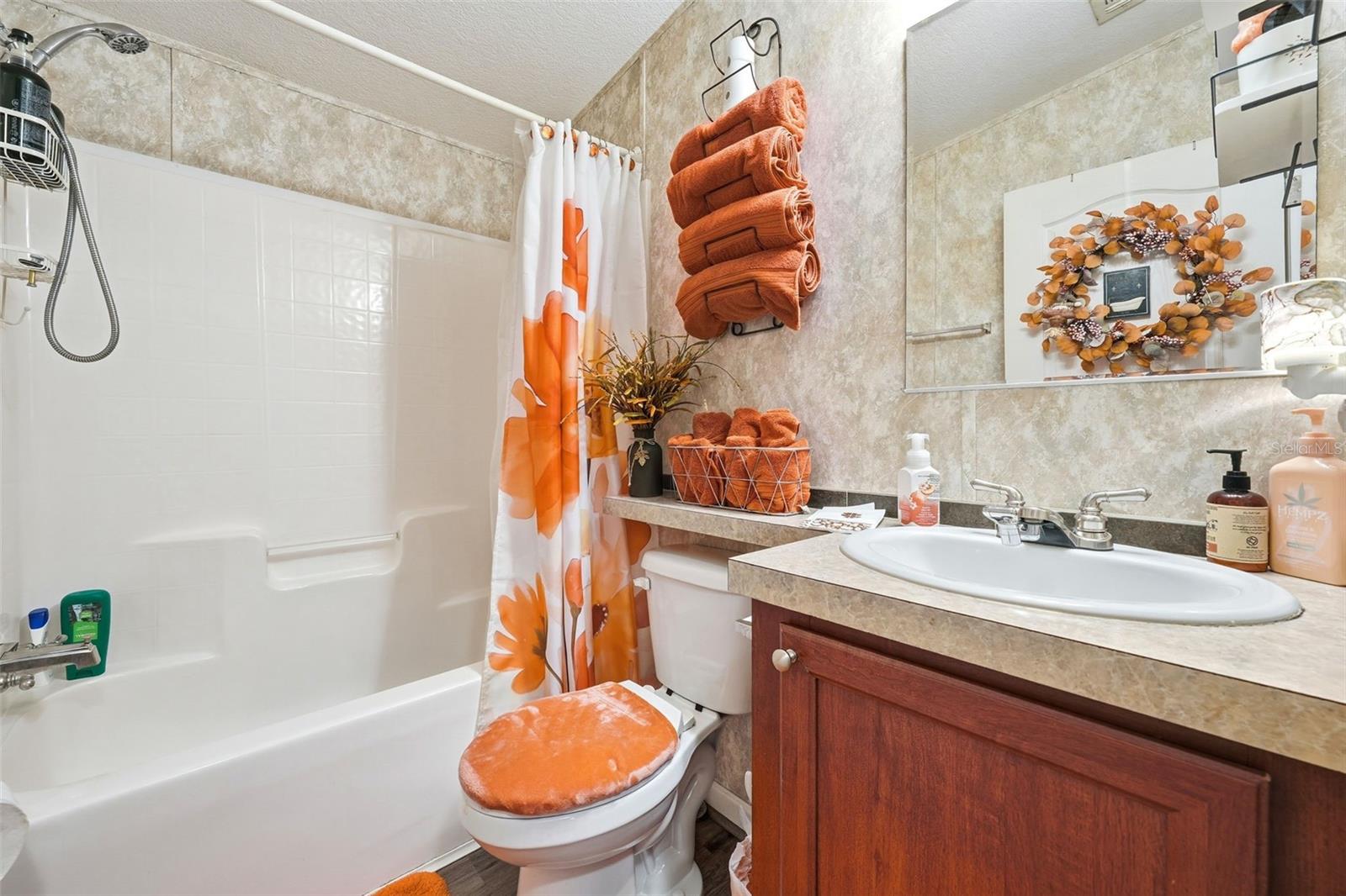 Image 24 of 52 For 104 Ferncreek Drive