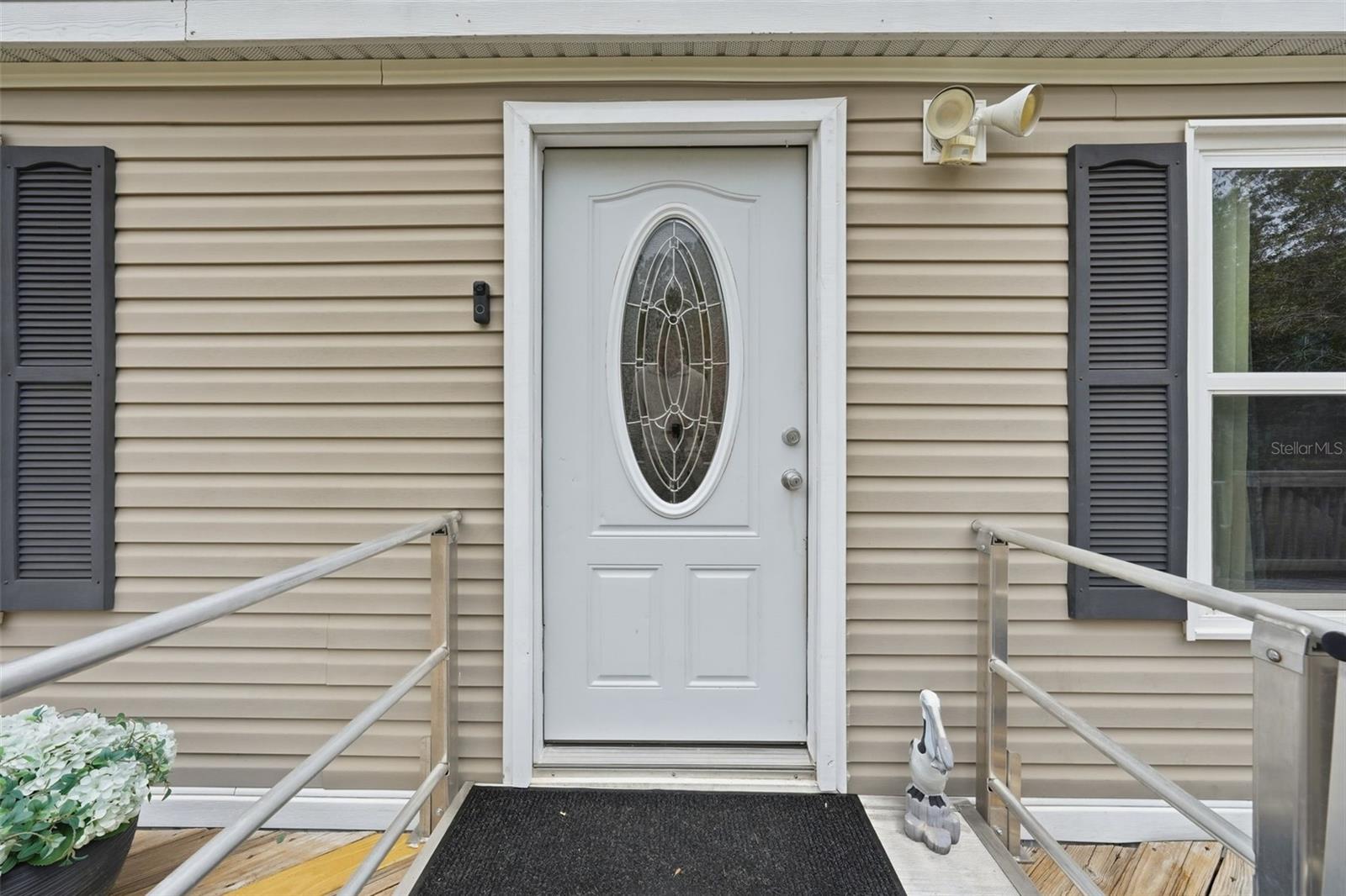 Image 27 of 52 For 104 Ferncreek Drive