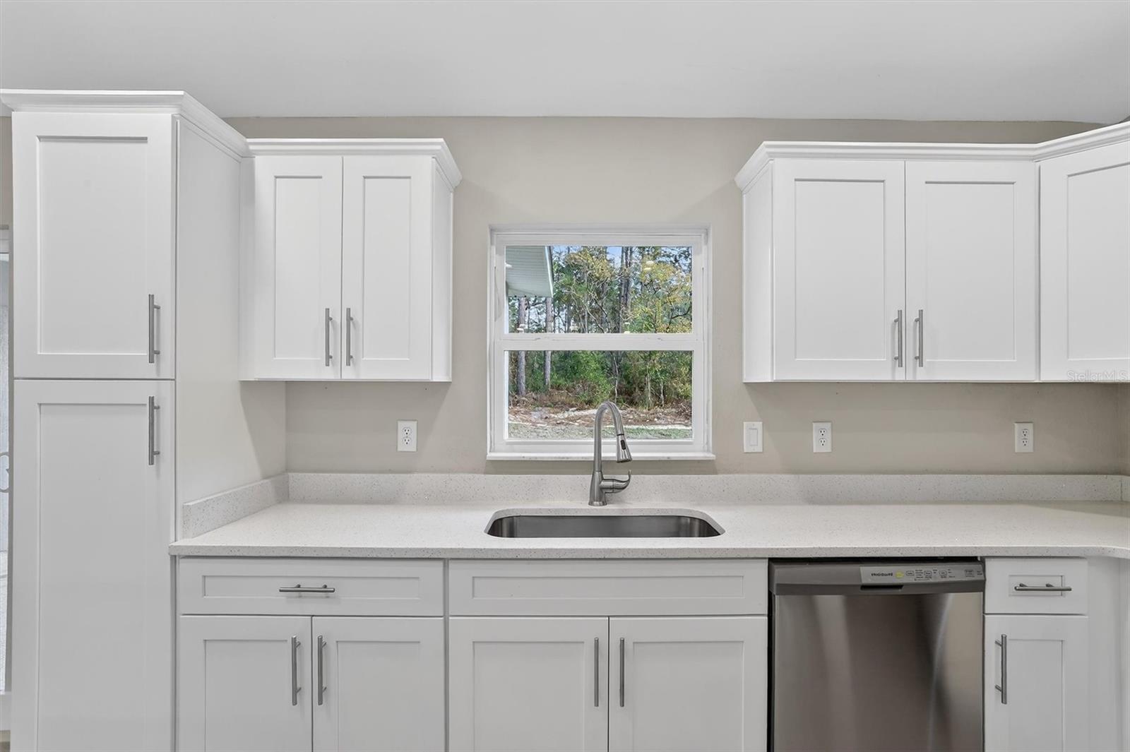 Image 12 of 39 For 8927 Barbados Way