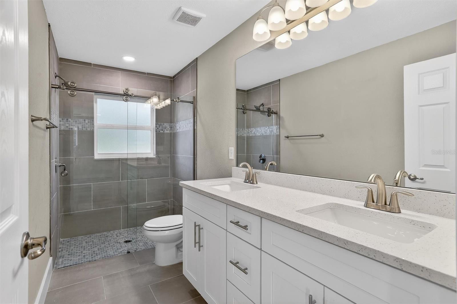 Image 18 of 39 For 8927 Barbados Way