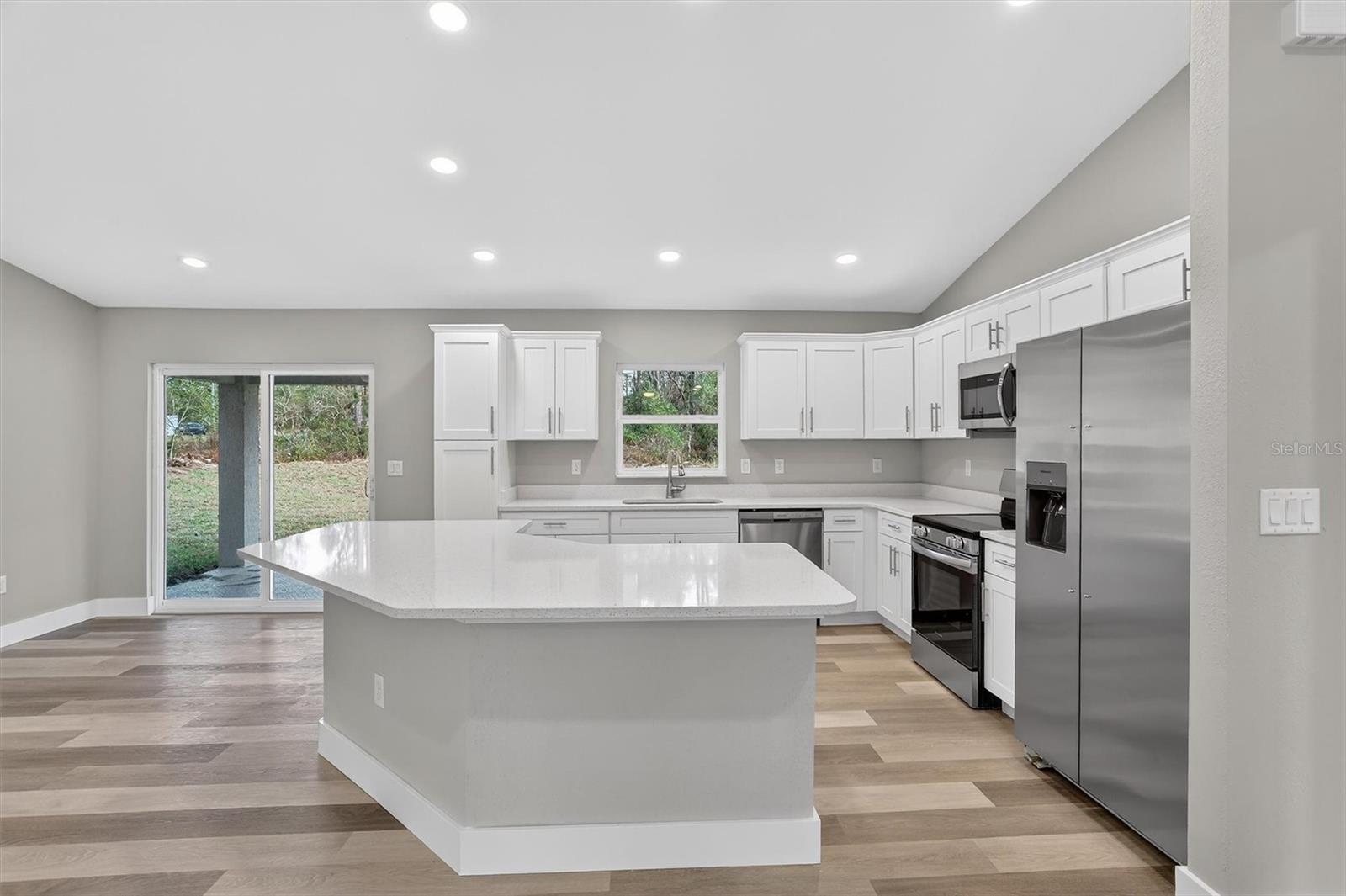 Image 8 of 39 For 8927 Barbados Way