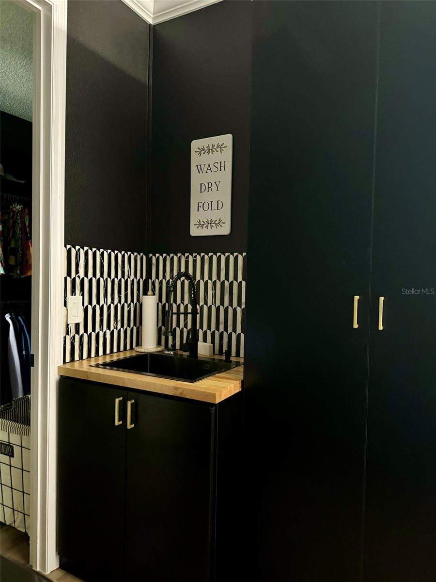 Image 23 of 33 For 9232 85th Place