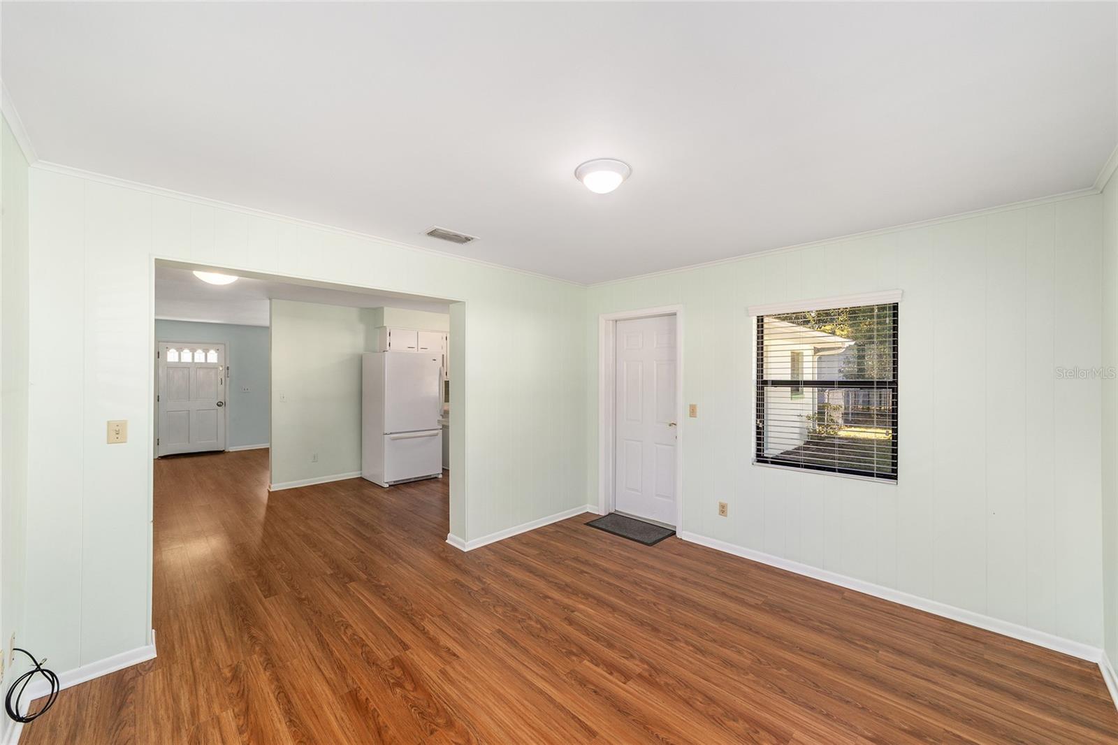 Image 11 of 30 For 911 45th Street