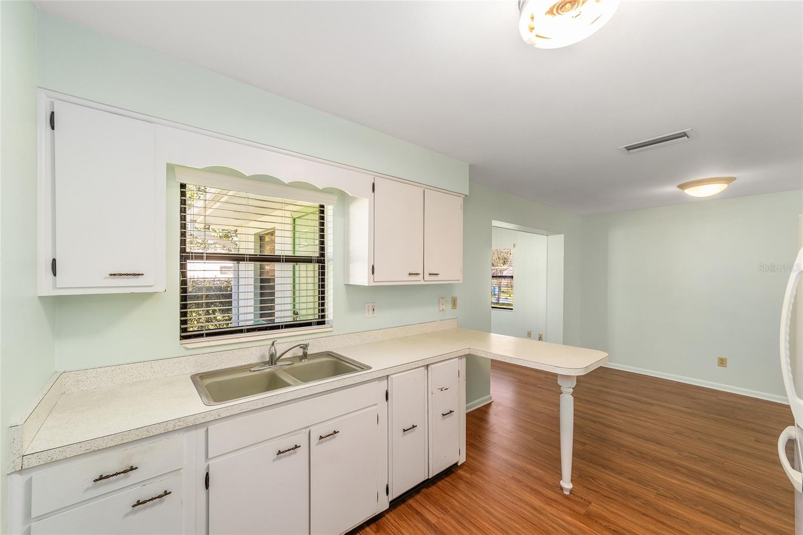 Image 7 of 30 For 911 45th Street