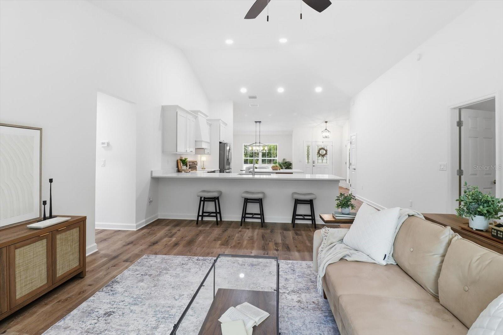 Image 18 of 40 For 12988 Baltic Ivy Street