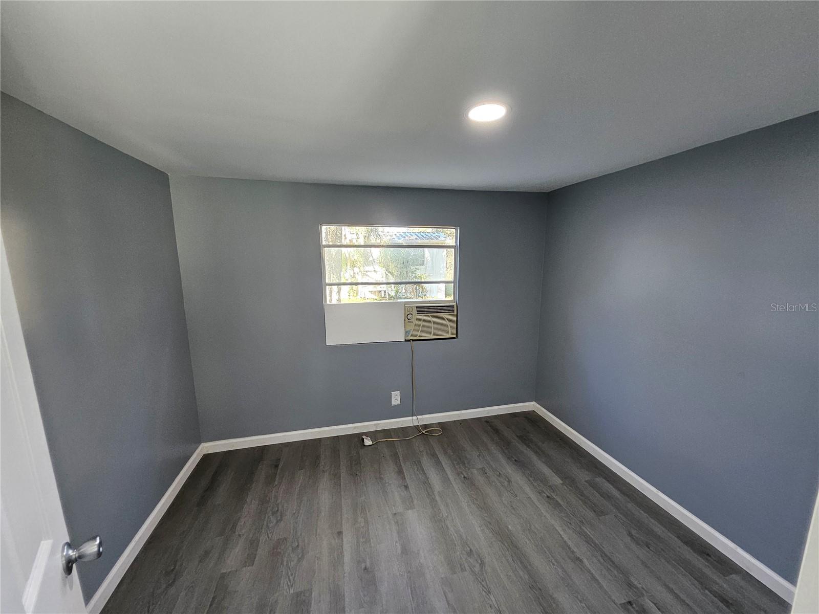 Image 6 of 10 For 6445 Cherrytree Terrace